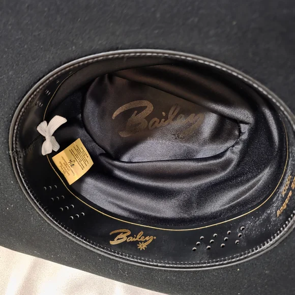 Men's Black Cowboy Hat - Picture 3 of 4